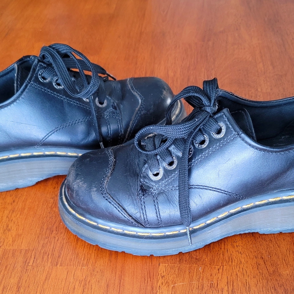 Dr. Martens boot